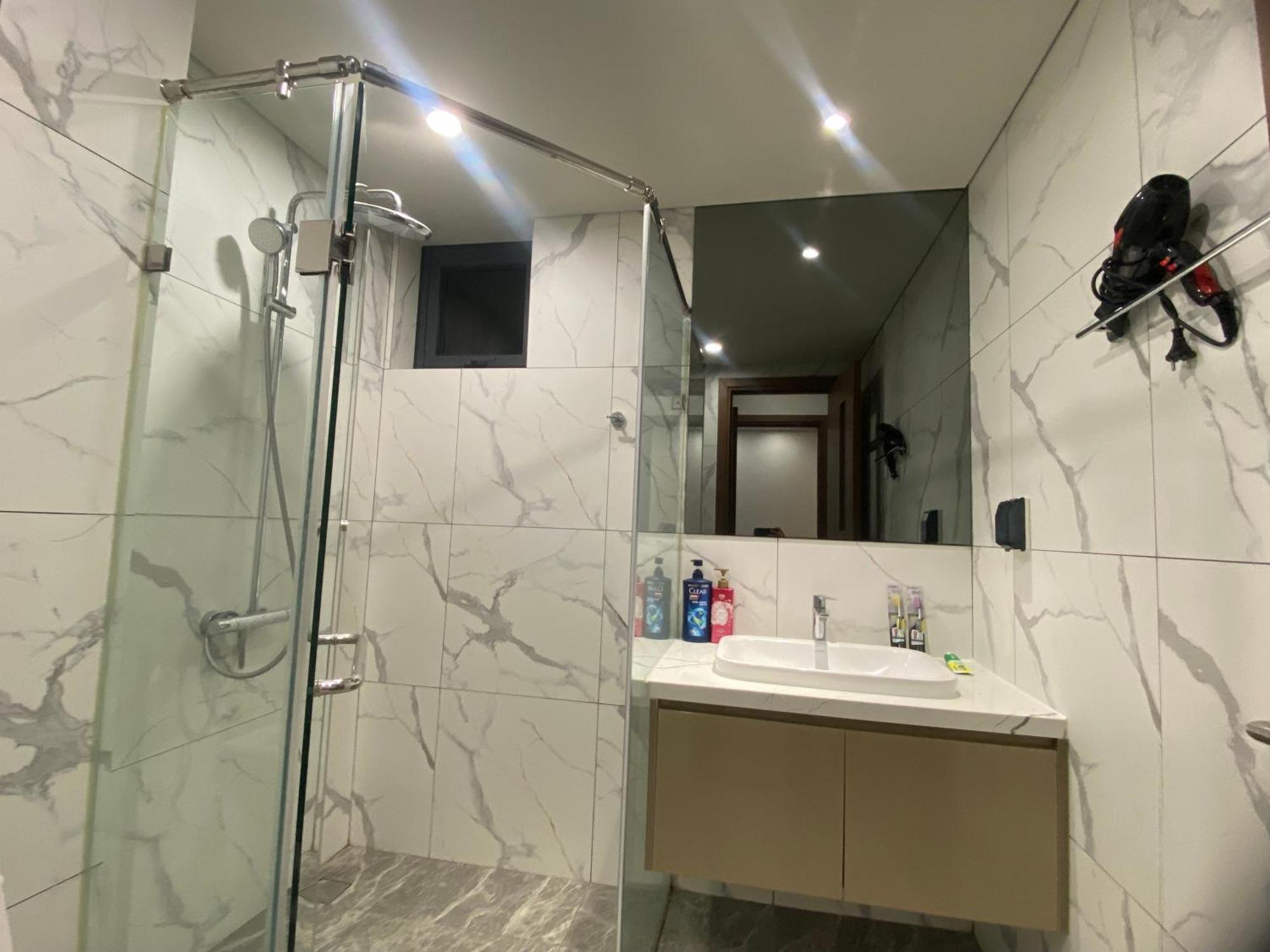Apartment The Matrix One 2 Phong Ngu Phong Cach Hien Dai Hanoi